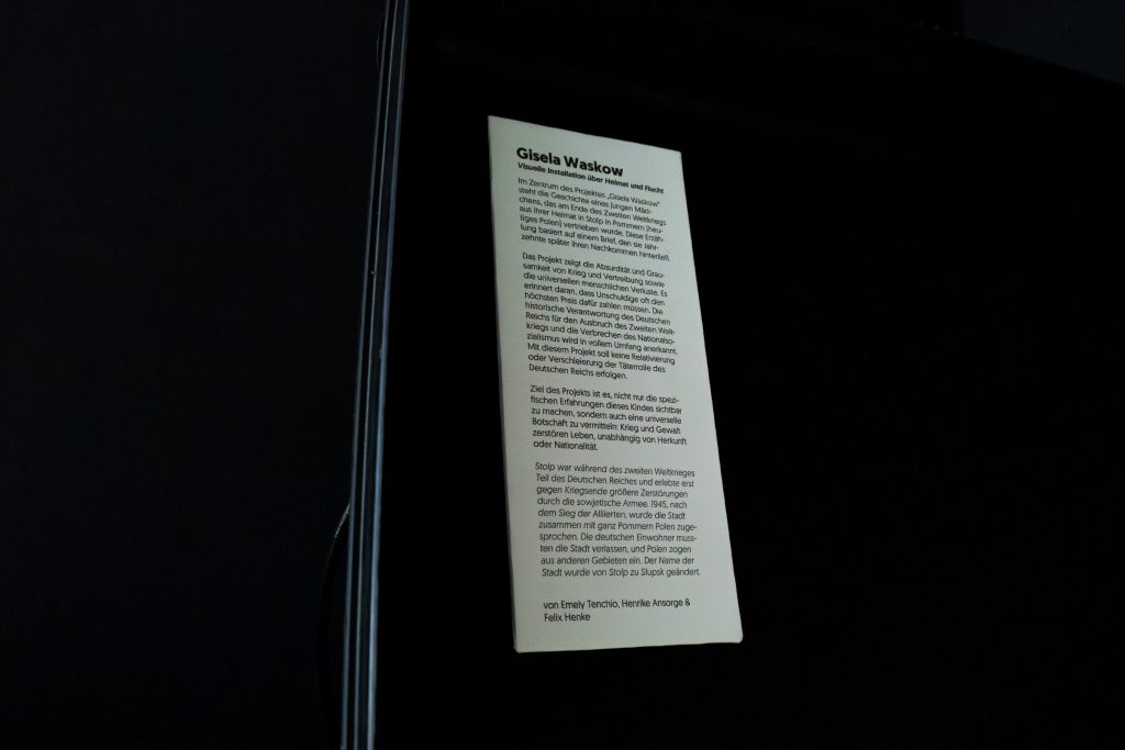 Gisela Waskow Projection Mapping Installation close up of a text